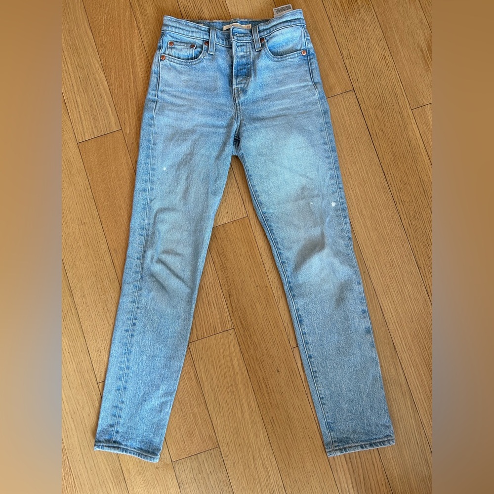 Levi's Wedgie jeans Size 23
